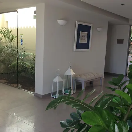 艾佩里昂海滩酒店 3*