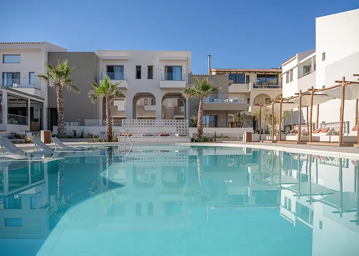 Iperion Aparthotel 4*