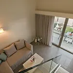 Iperion Aparthotel