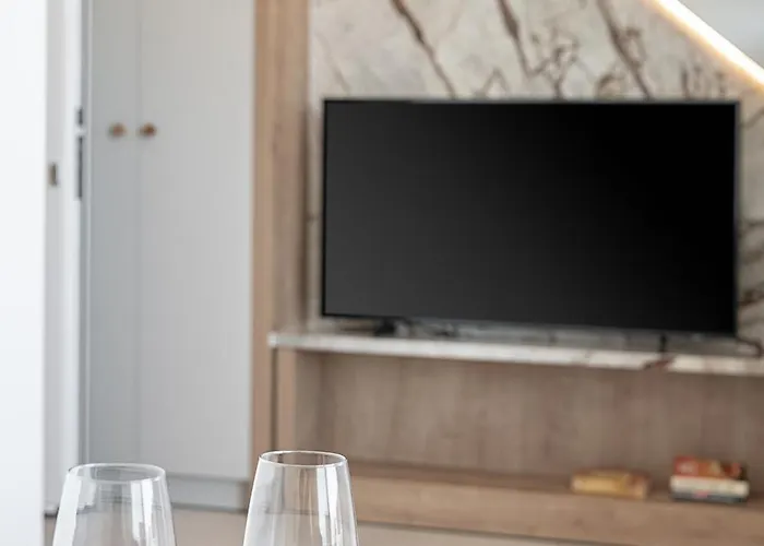 Ξενοδοχείο με διαμερίσματα Iperion 4*