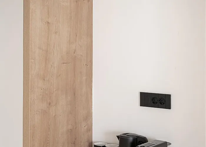 Iperion Apartahotel 4*