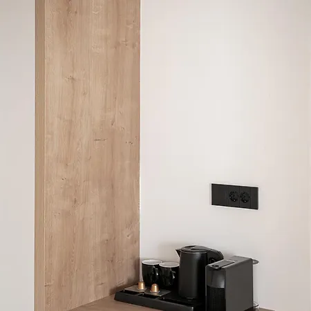 Iperion Aparthotel 4*